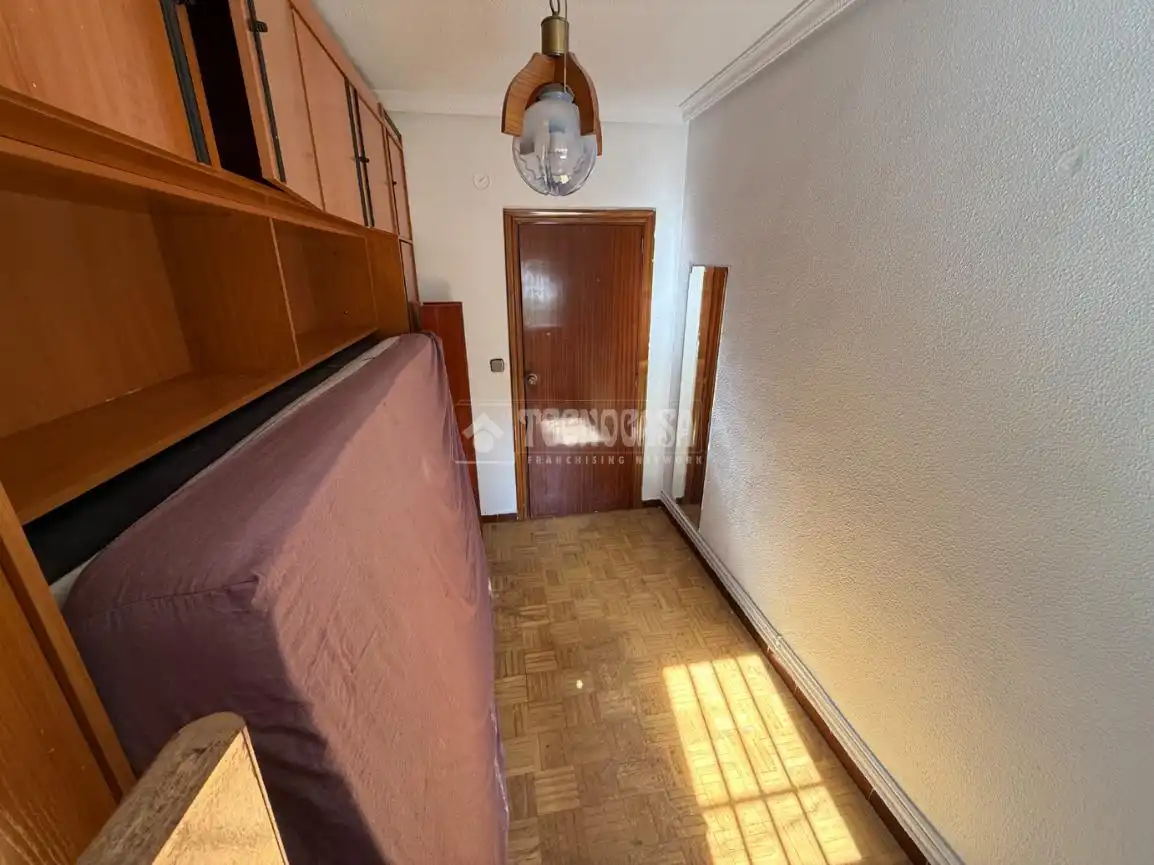 Bedroom of Flat for sale in Madrid