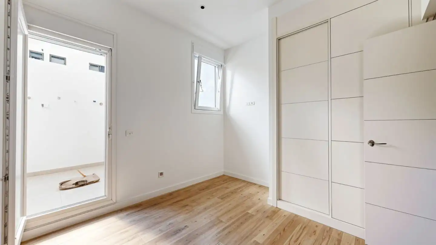 Bedroom of Flat for sale in Madrid  with Air Conditioner, Heating and Terrace
