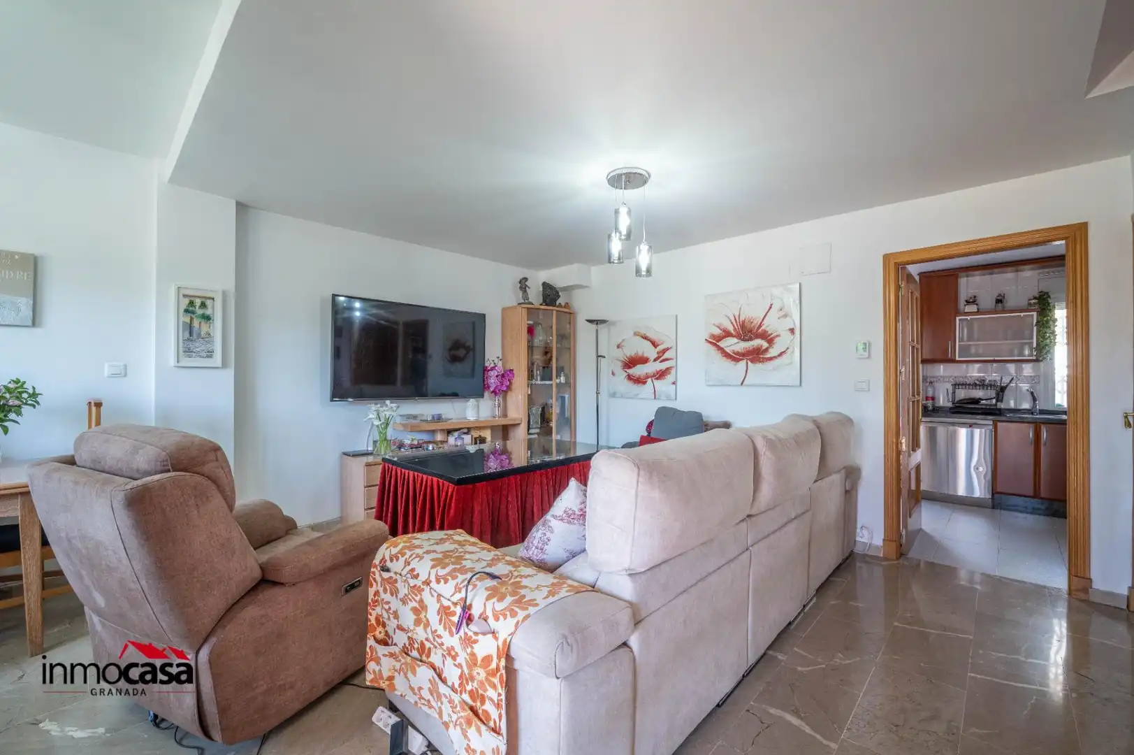 Sala d'estar de Casa adosada en venda en Armilla amb Aire condicionat, Calefacció i Jardí privat