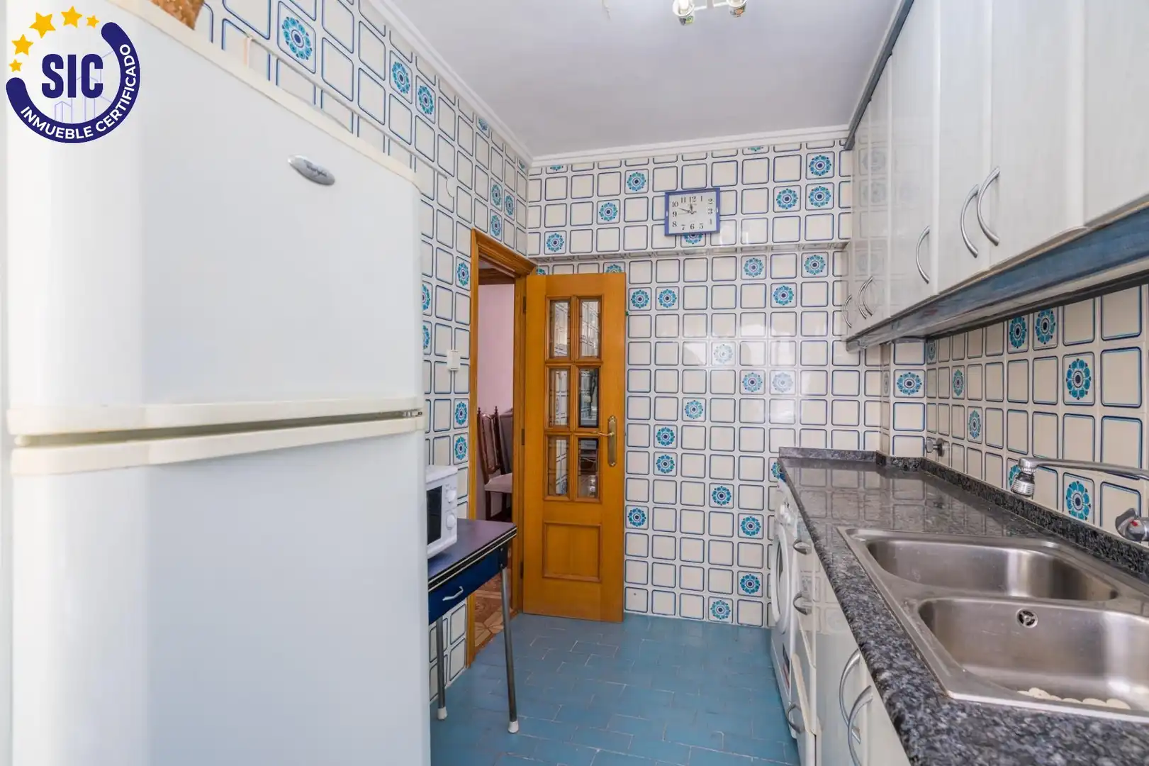 Kitchen of Apartments for sale in Valencia  with Air Conditioner