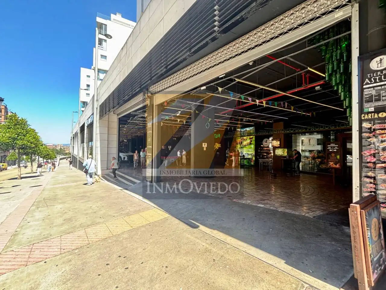 Pis en venda en Oviedo  amb Calefacció i Moblat