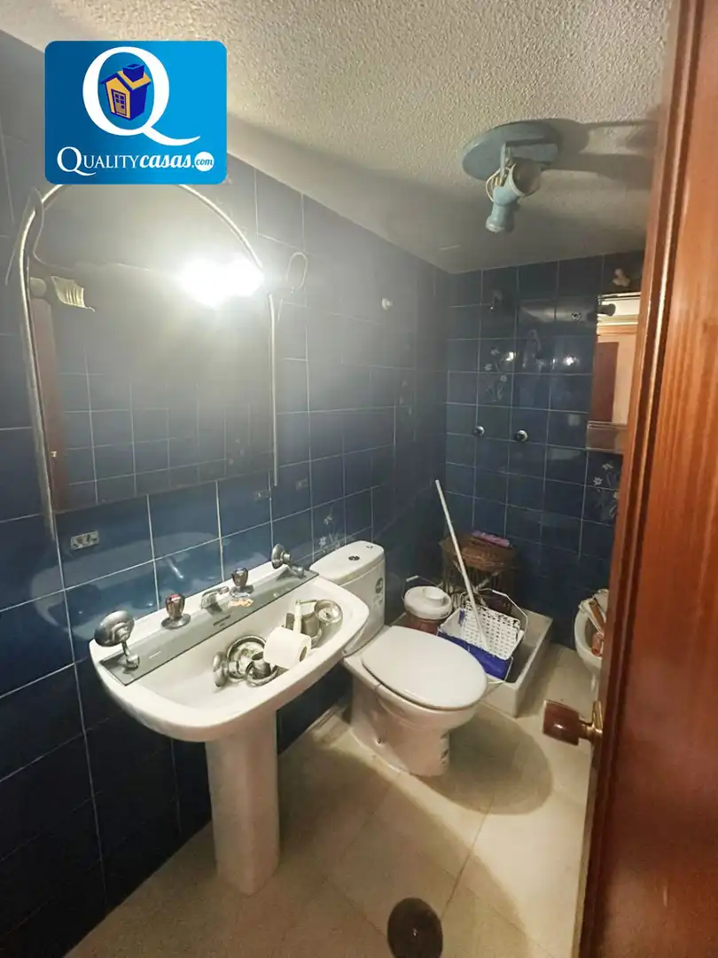 Badezimmer von Wohnungen zum Verkauf in Jijona / Xixona mit Balkon