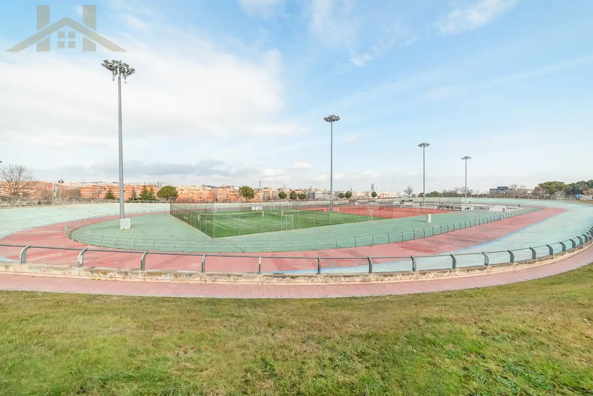 Exterior view of Flat for sale in Madrid  with Air Conditioner, Heating and Furnished