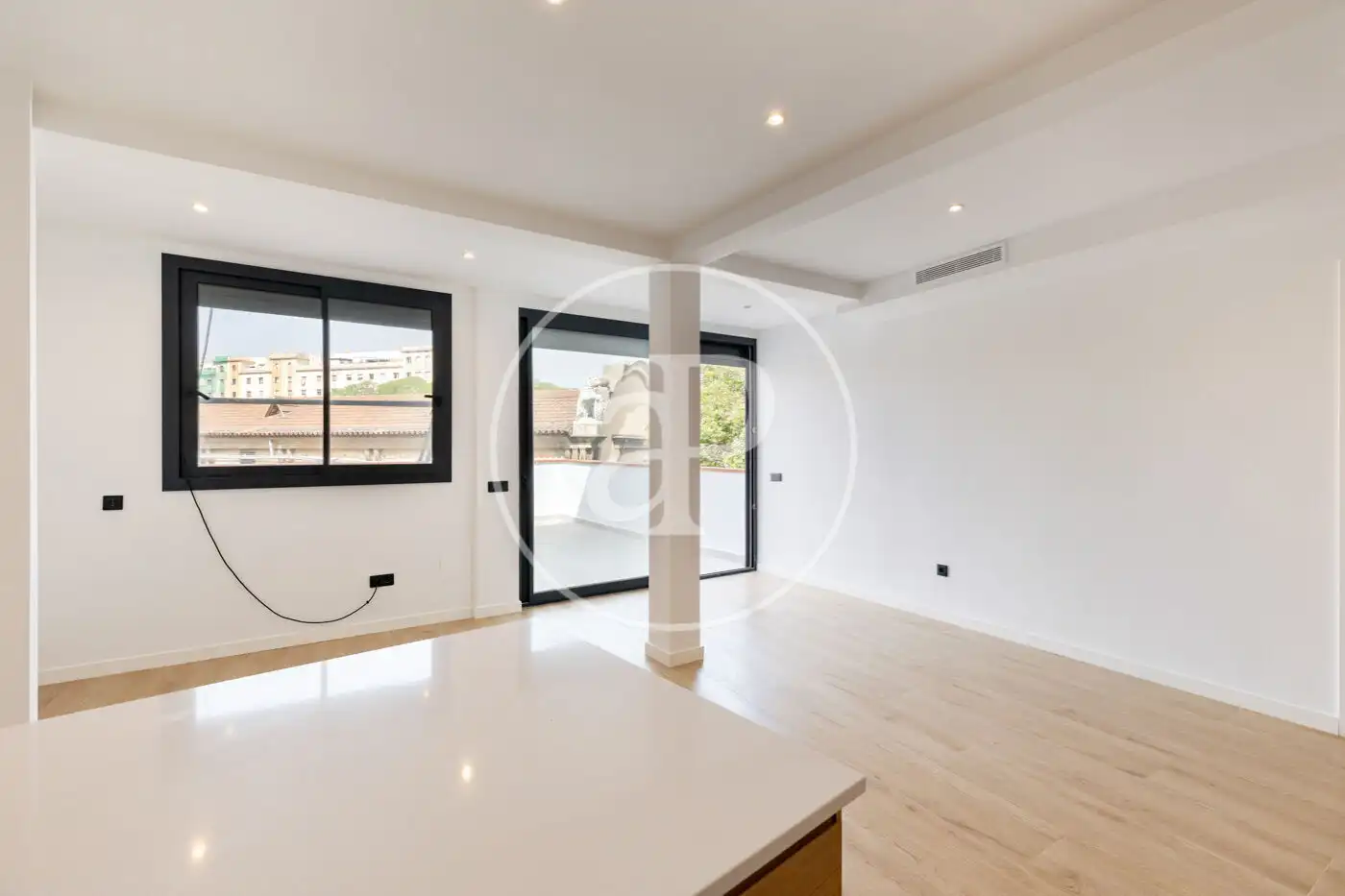Piso con ascensor en venta en Carrer dels Jocs Florals, imagen 3