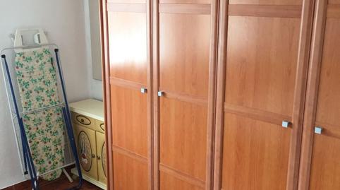 Foto 4 de Piso en venta en Peñamefecit - Avda Barcelona, Jaén