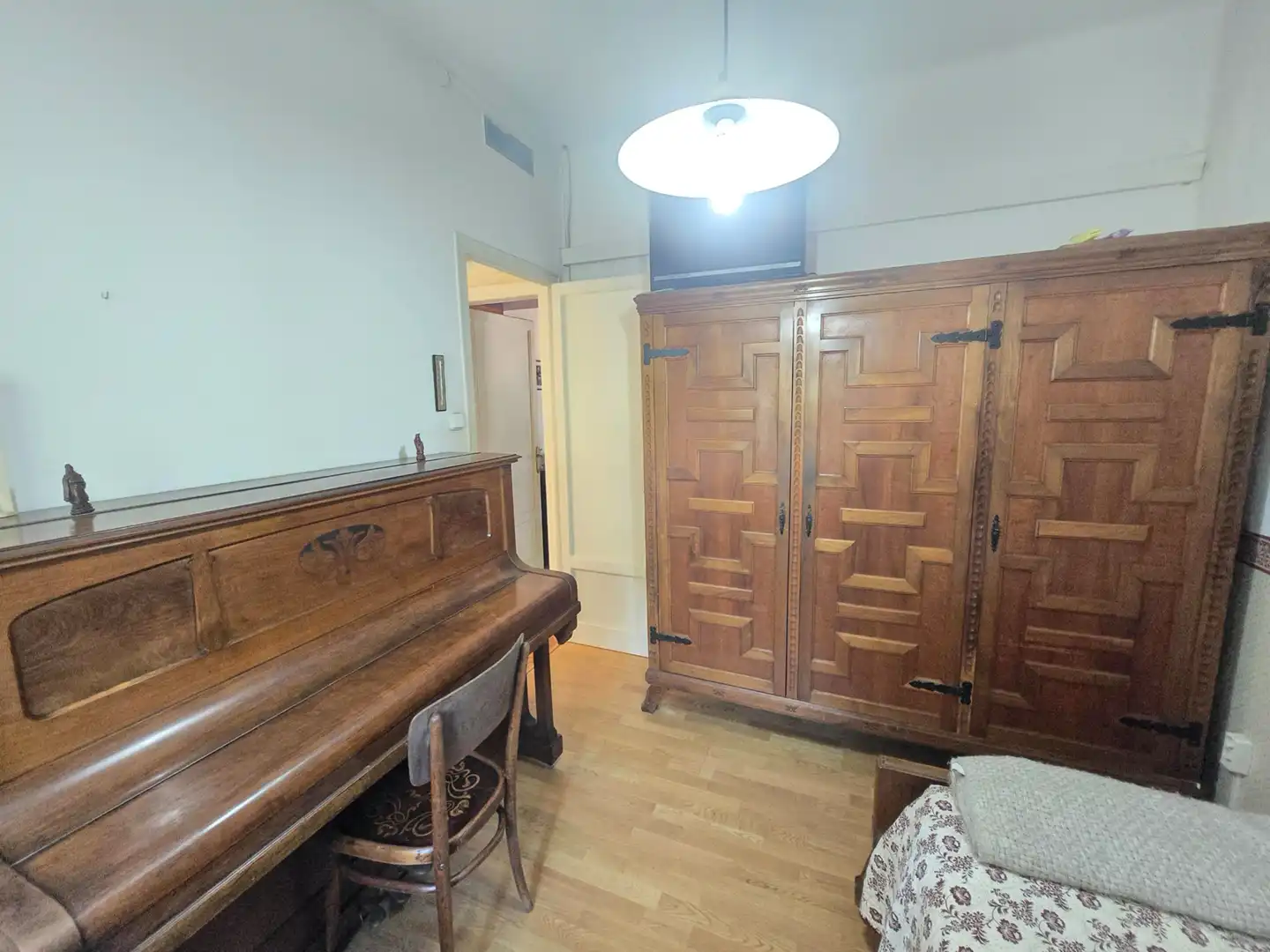 Dormitori de Casa o xalet en venda en Sant Just Desvern amb Aire condicionat, Calefacció i Jardí privat
