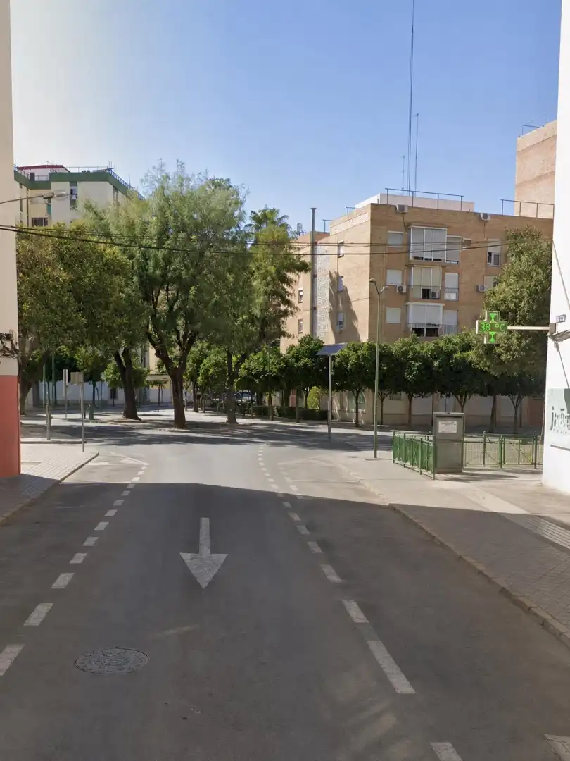 Vista exterior de Piso en venta en Sevilla con Balcón