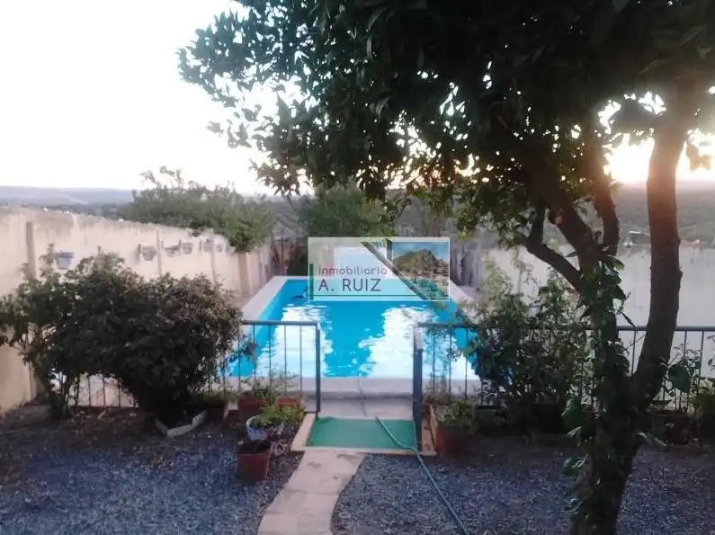 Casa amb piscina en venda a Torreblascopedro, imagen 6