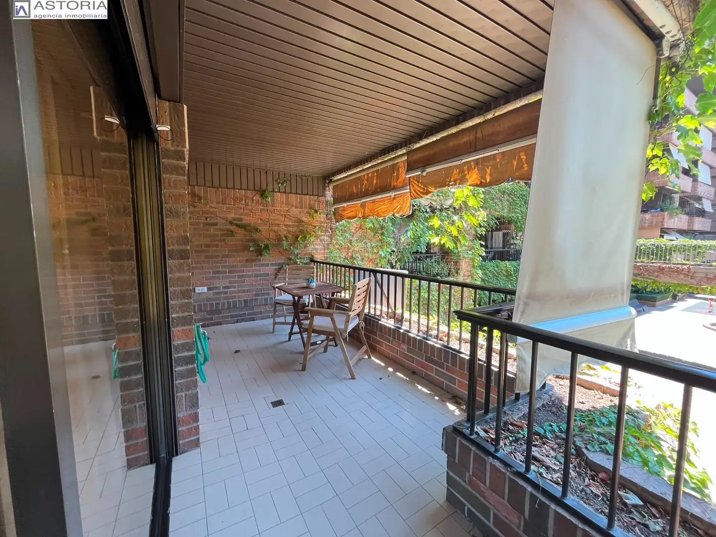 Terraza de Apartamento de alquiler en Granada con Aire acondicionado, Calefacción y Terraza