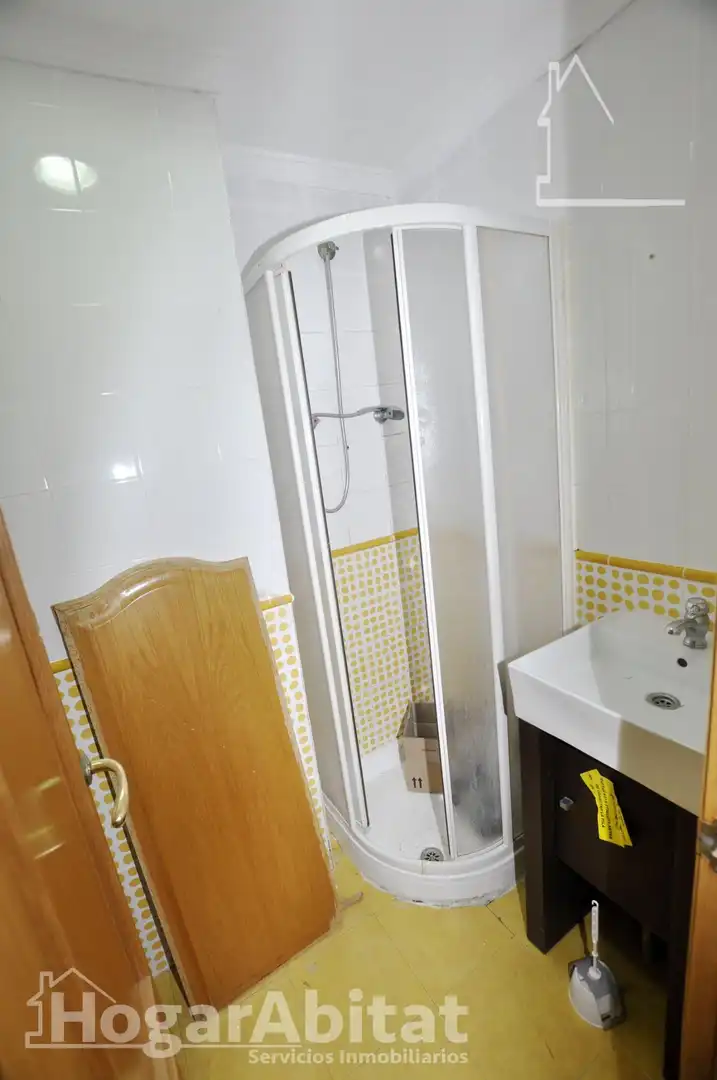 Bany de Pis en venda en Manises amb Aire condicionat, Terrassa i Balcó