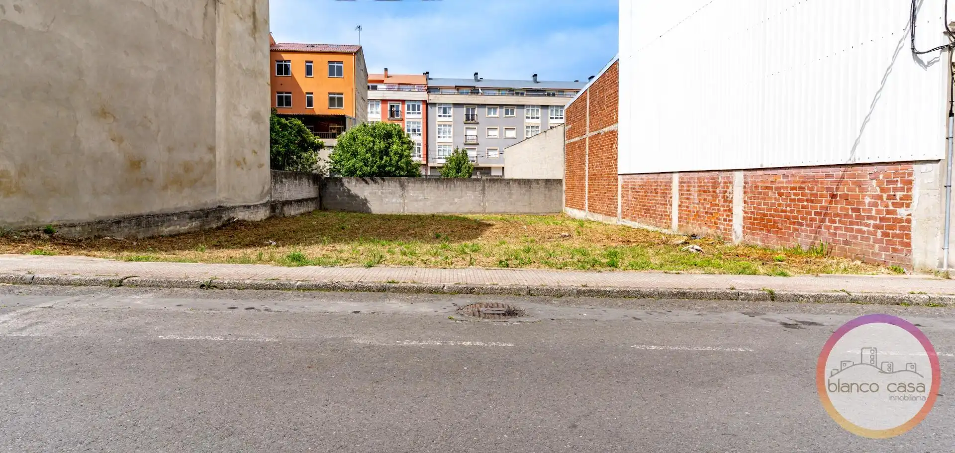 Terreni e lotti in vendita a Carballo