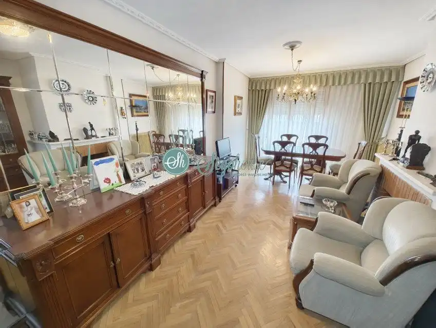 Comedor de Piso en venta en Segovia con Calefacción, Terraza y Trastero