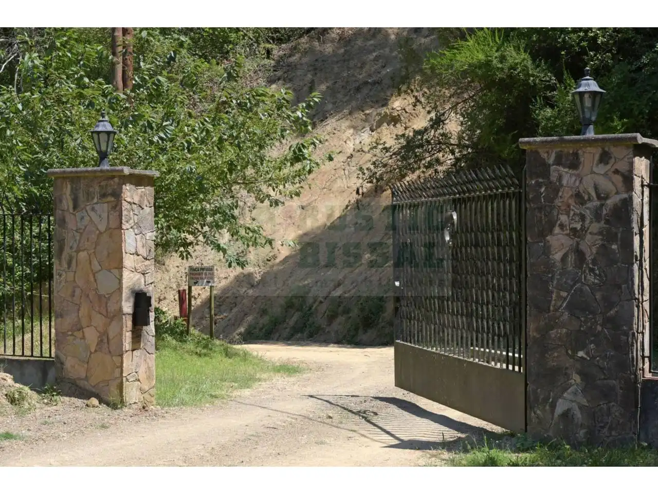 Vista exterior de Finca rústica en venda en Tordera amb Calefacció i Piscina