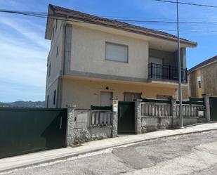 Vista exterior de Casa o xalet en venda en Ourense Capital  amb Calefacció, Balcó i Alarma