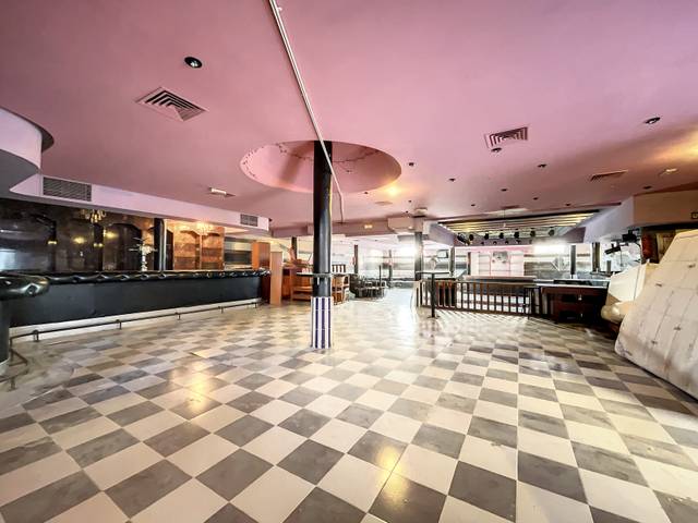 Local comercial en Alquiler en Calle Escritor Atienza Huertos en Fuente Alegre - El Chaparral - Los Morales