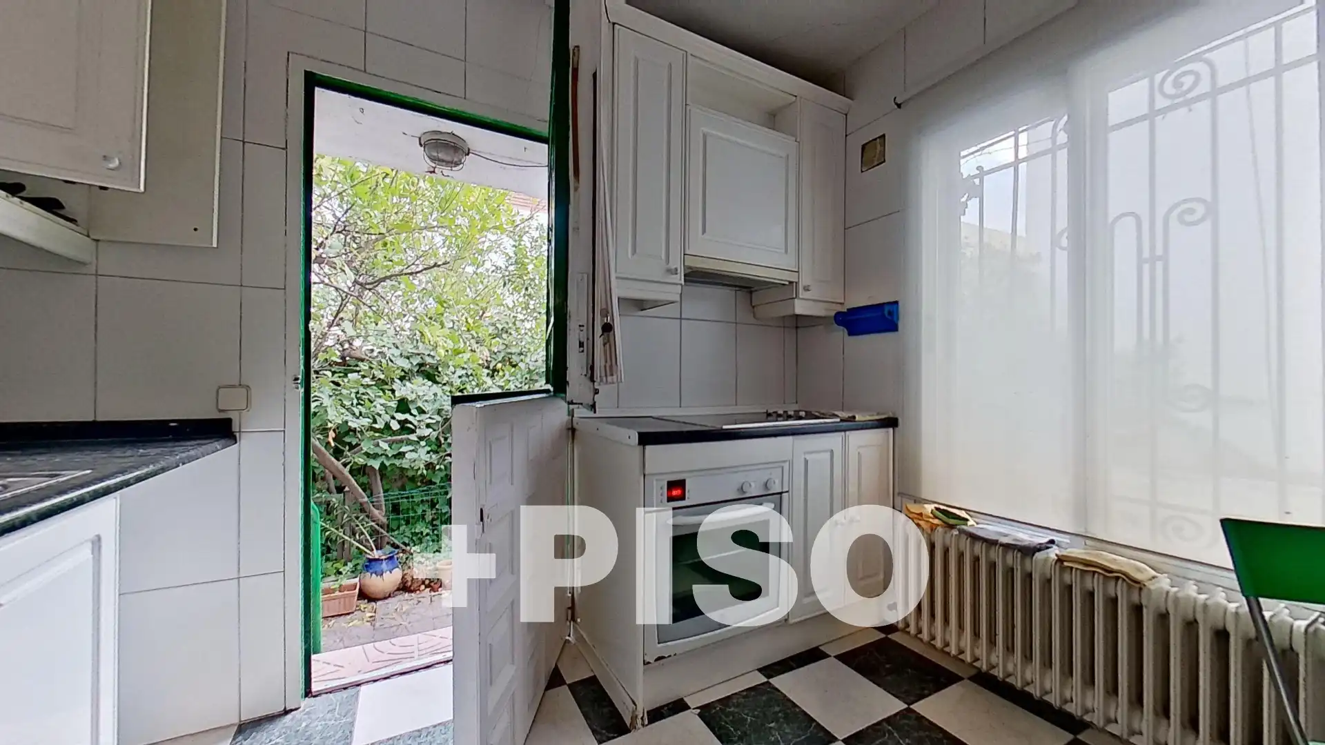 Küche von Haus oder Chalet zum Verkauf in Madrid mit Heizung, Privatgarten und Terrasse