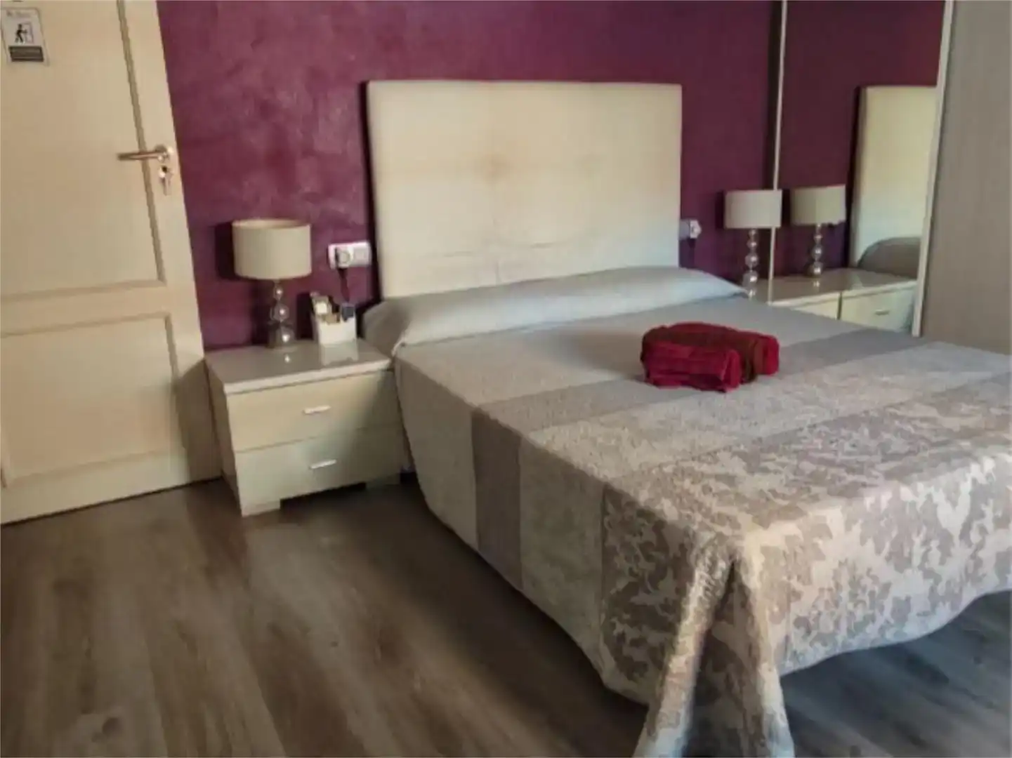 Bedroom of Flat for sale in  Valencia Capital  with Air Conditioner and Balcony