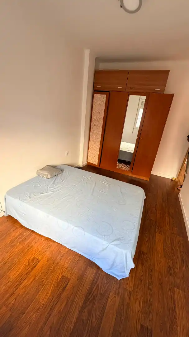 Habitación de Piso en venta en Badalona con Balcón