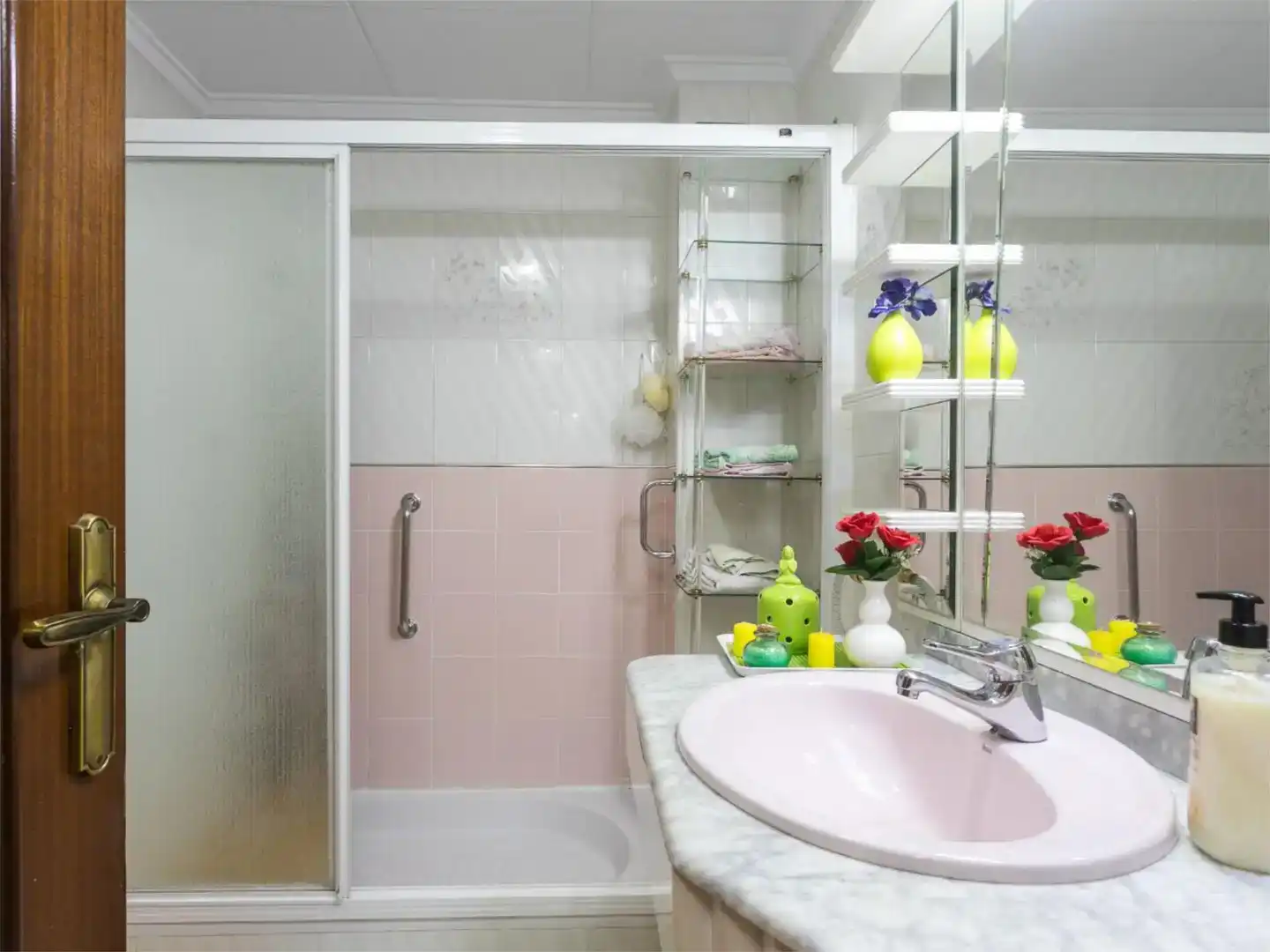 Bany de Apartament en venda en Santa Pola amb Aire condicionat, Jardí privat i Piscina