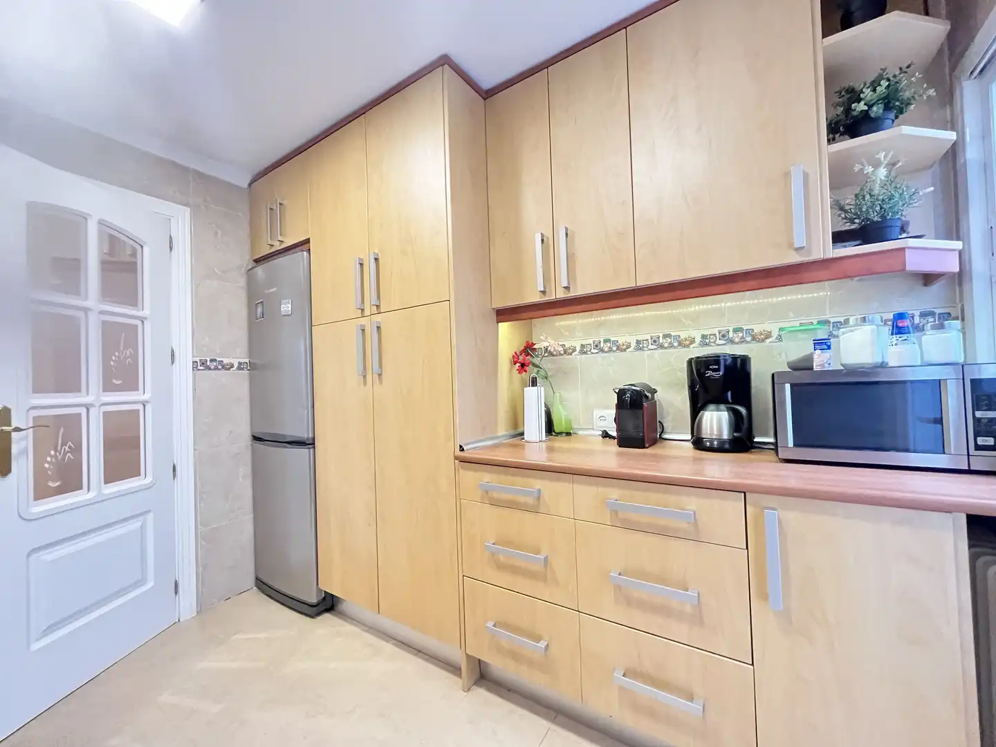 Cocina de Piso de alquiler en Madrid con Aire acondicionado, Terraza y Amueblado