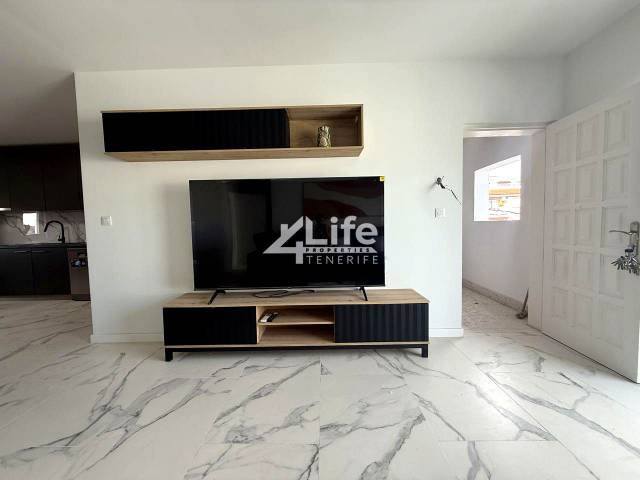 Piso en Alquiler en Ángel Guimerá en Guargacho