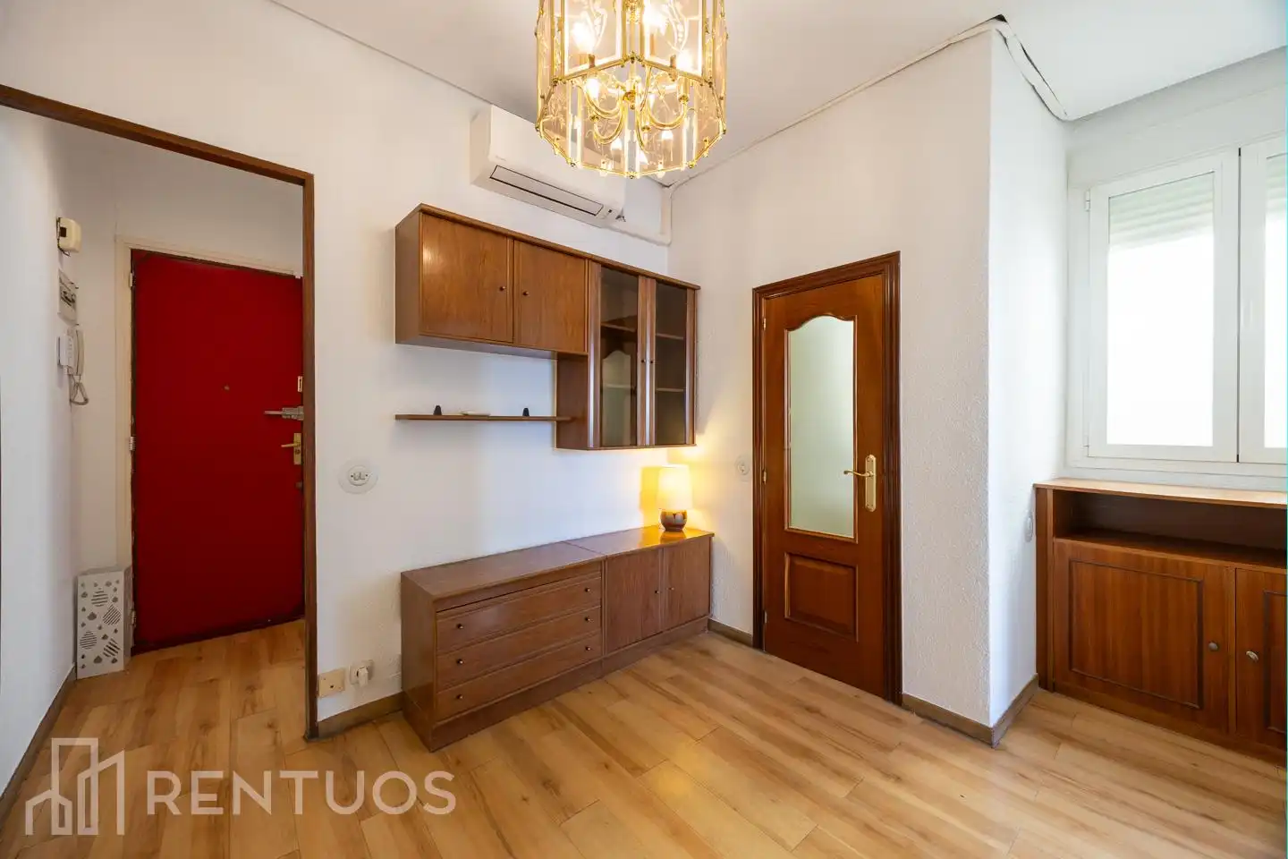 Living room of Attic for rent in Madrid  with Air Conditioner, Heating and Parquet flooring