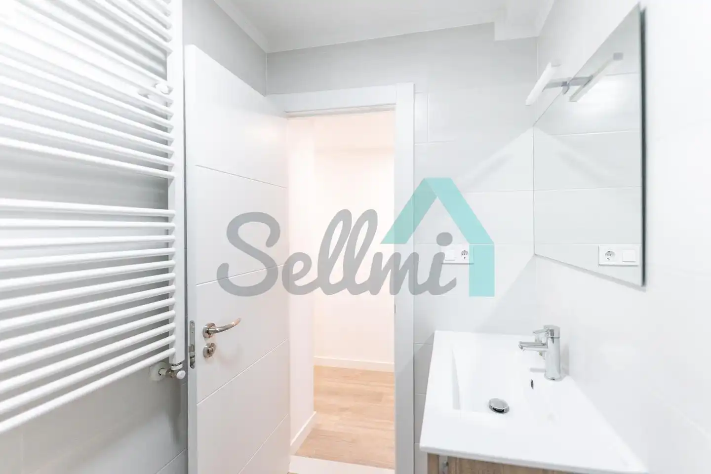 Badezimmer von Wohnung zur Miete in Oviedo  mit Heizung, Terrasse und Möbliert