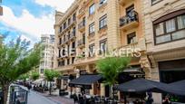 Vista exterior de Apartament en venda en Donostia - San Sebastián  amb Terrassa i Balcó