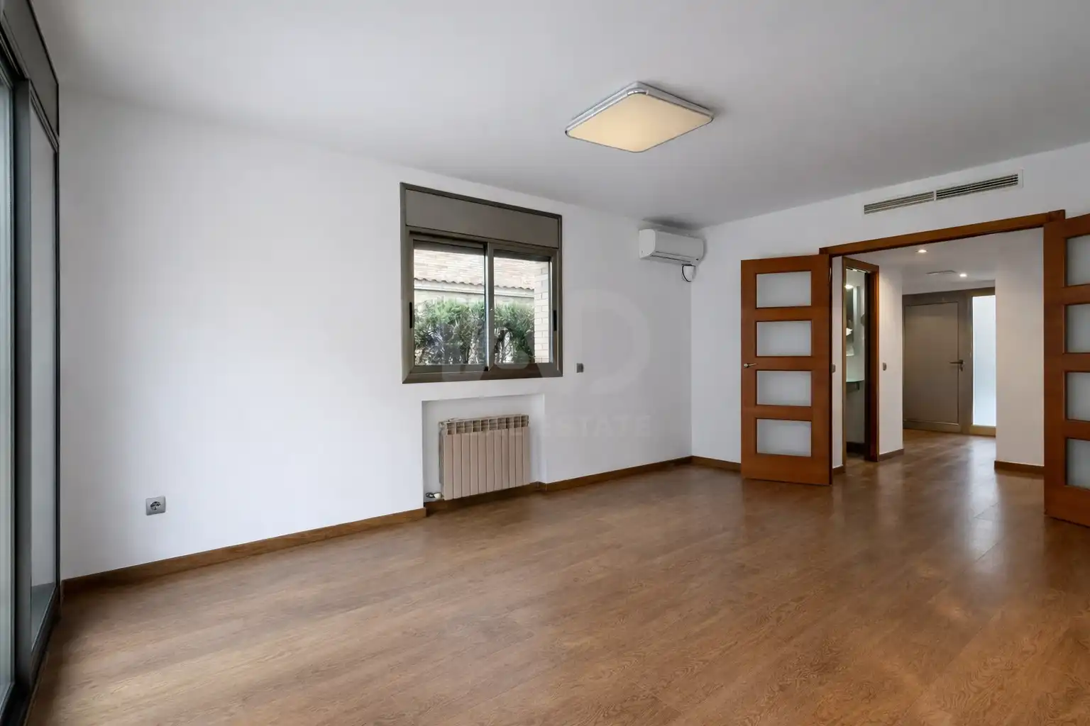 Einfamilien-Reihenhaus zum Verkauf in Salou mit Klimaanlage, Heizung und Terrasse