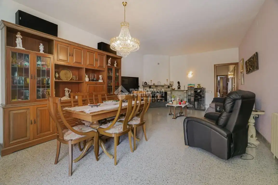 Wohnzimmer von Einfamilien-Reihenhaus zum Verkauf in Terrassa mit Terrasse