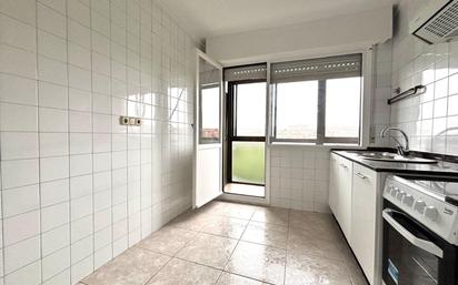 Kitchen of Flat for sale in Sopelana  with Heating, Terrace and Balcony