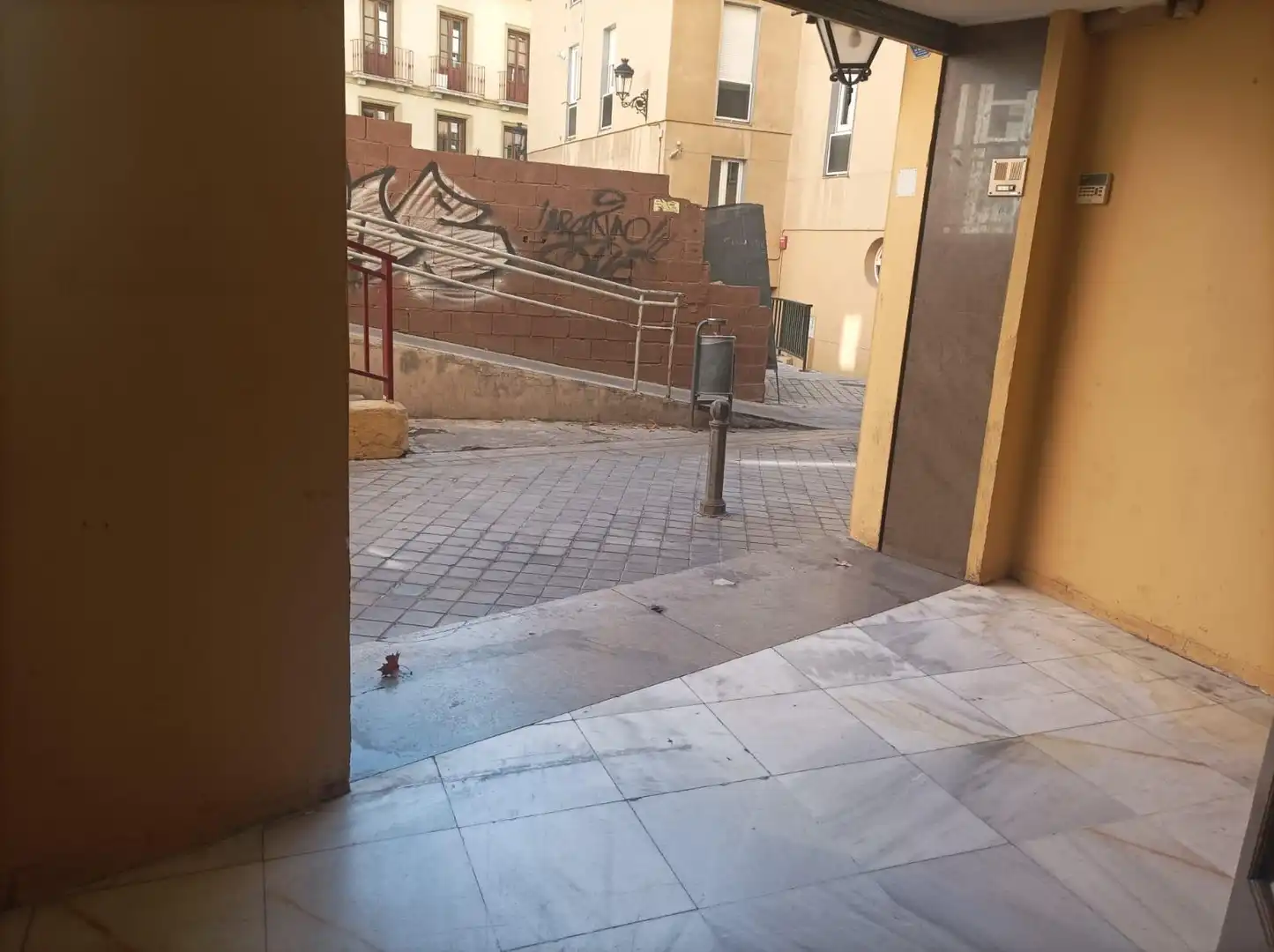 Local comercial de lloguer a Centro