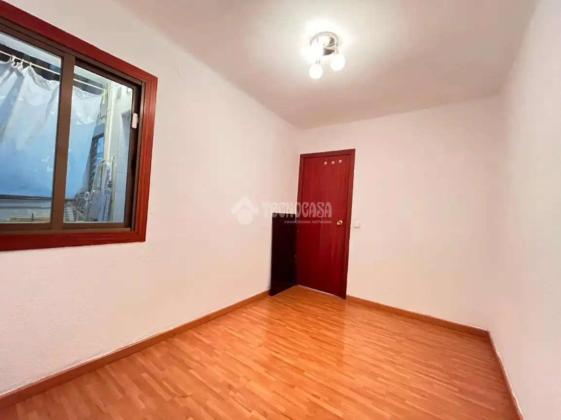 Habitación de Piso en venta en L'Hospitalet de Llobregat con Parquet y Alarma