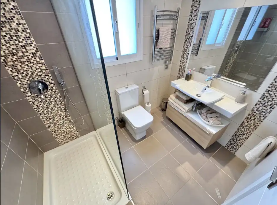 Chalet con piscina en venta en Calle Huelva de Calahonda 3820, imagen 23