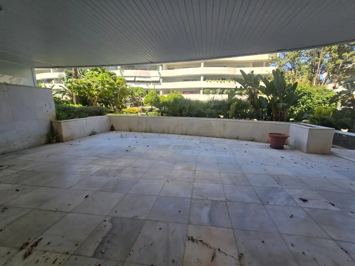 Terrassa de Apartament en venda en Marbella amb Aire condicionat, Calefacció i Jardí privat