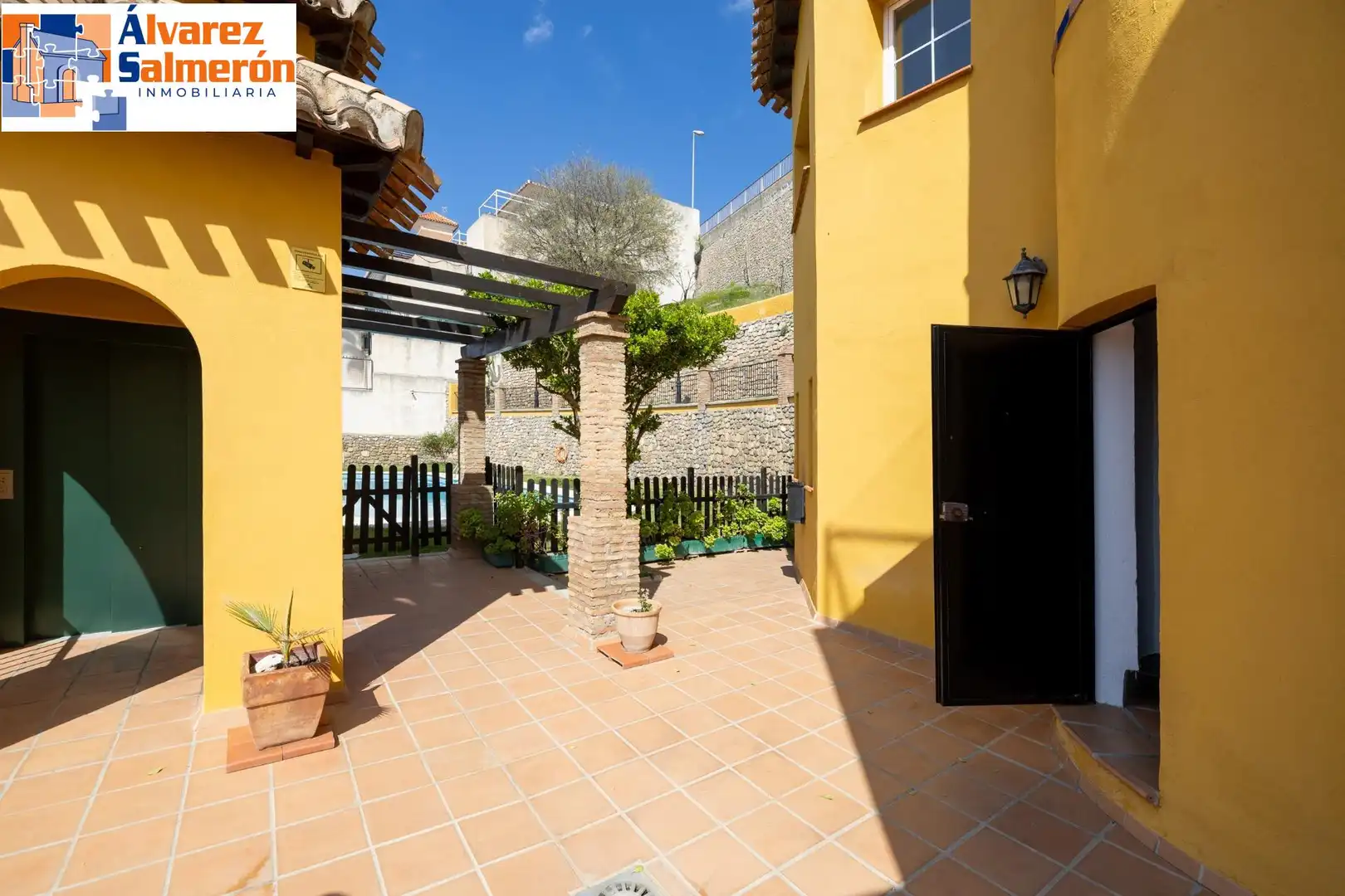 Exterior view of Detached homes for sale in Granada  with Air Conditioner, Heating and Private garden