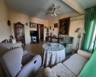Living room of Flat for sale in Badajoz Capital  with Terrace and Furnished