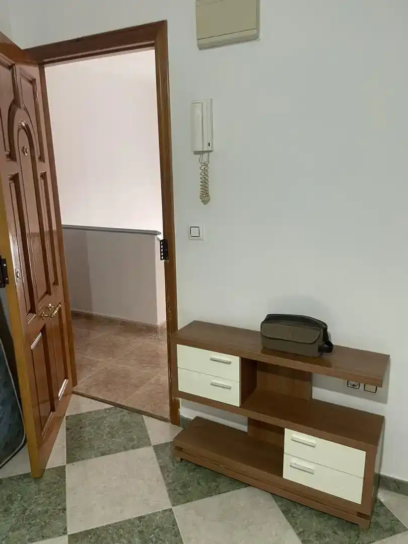 Wohnung zur Miete in Lora del Río mit Klimaanlage, Möbliert und Waschmaschine