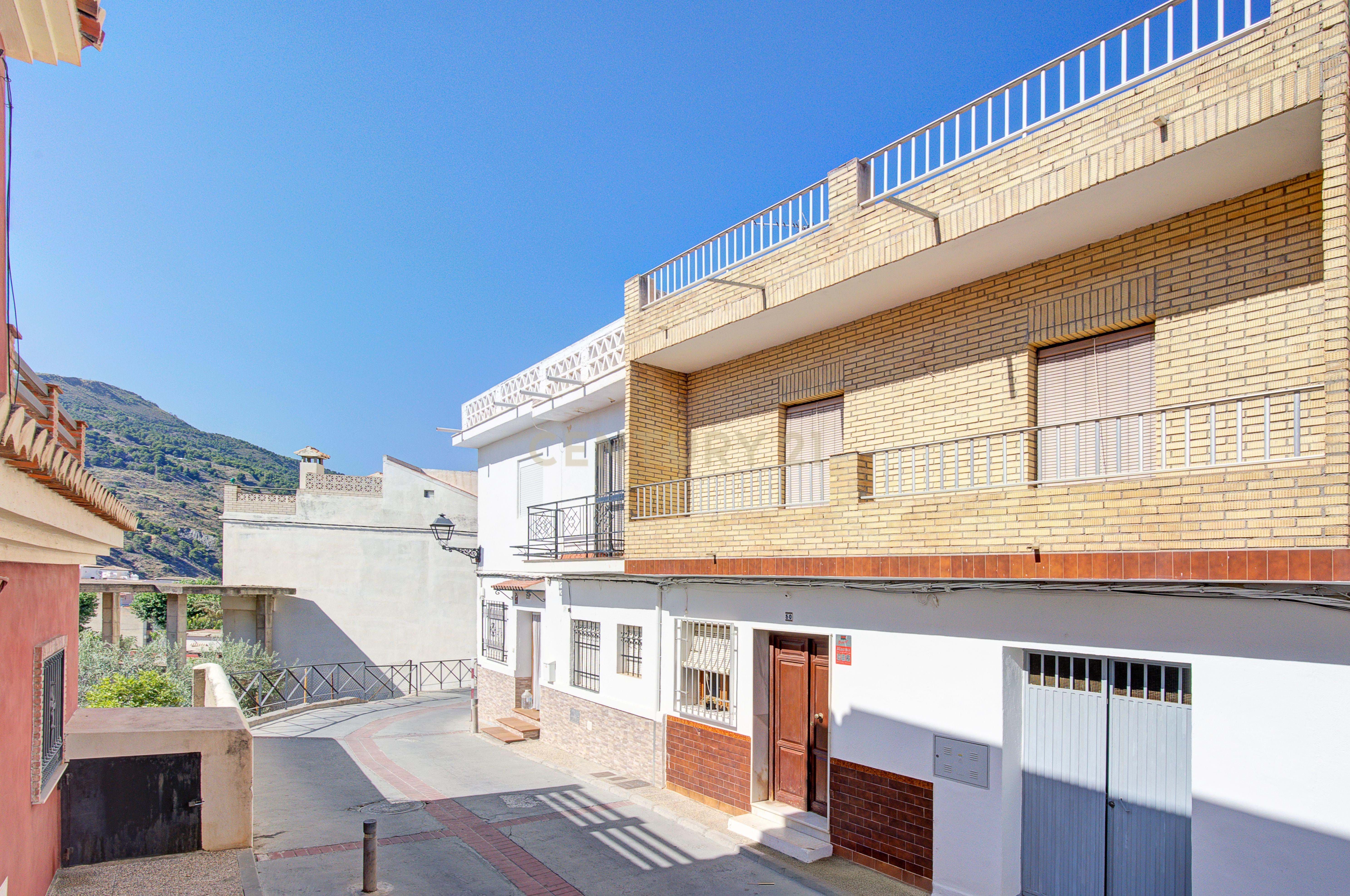 Exterior view of House or chalet for sale in Vélez de Benaudalla  with Terrace