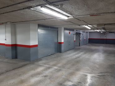 Individual for sale in Casc Urbà