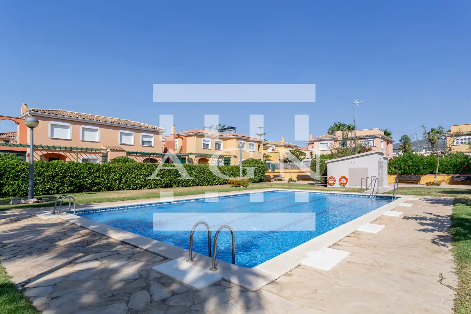 Jardí de Planta baixa en venda en Mont-roig del Camp amb Calefacció, Jardí privat i Terrassa