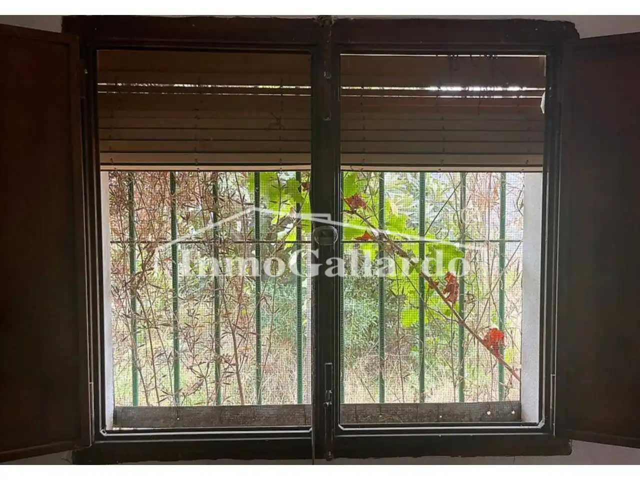 Houses for sale in Comares  with Private garden