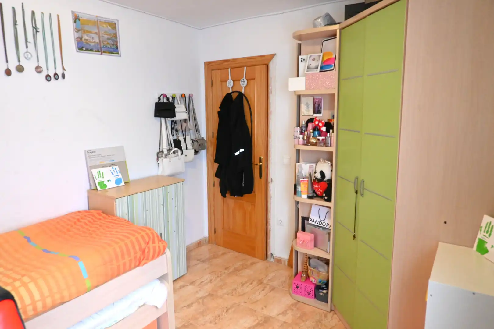 Schlafzimmer von Wohnung zum Verkauf in Las Gabias mit Klimaanlage, Abstellraum und Möbliert