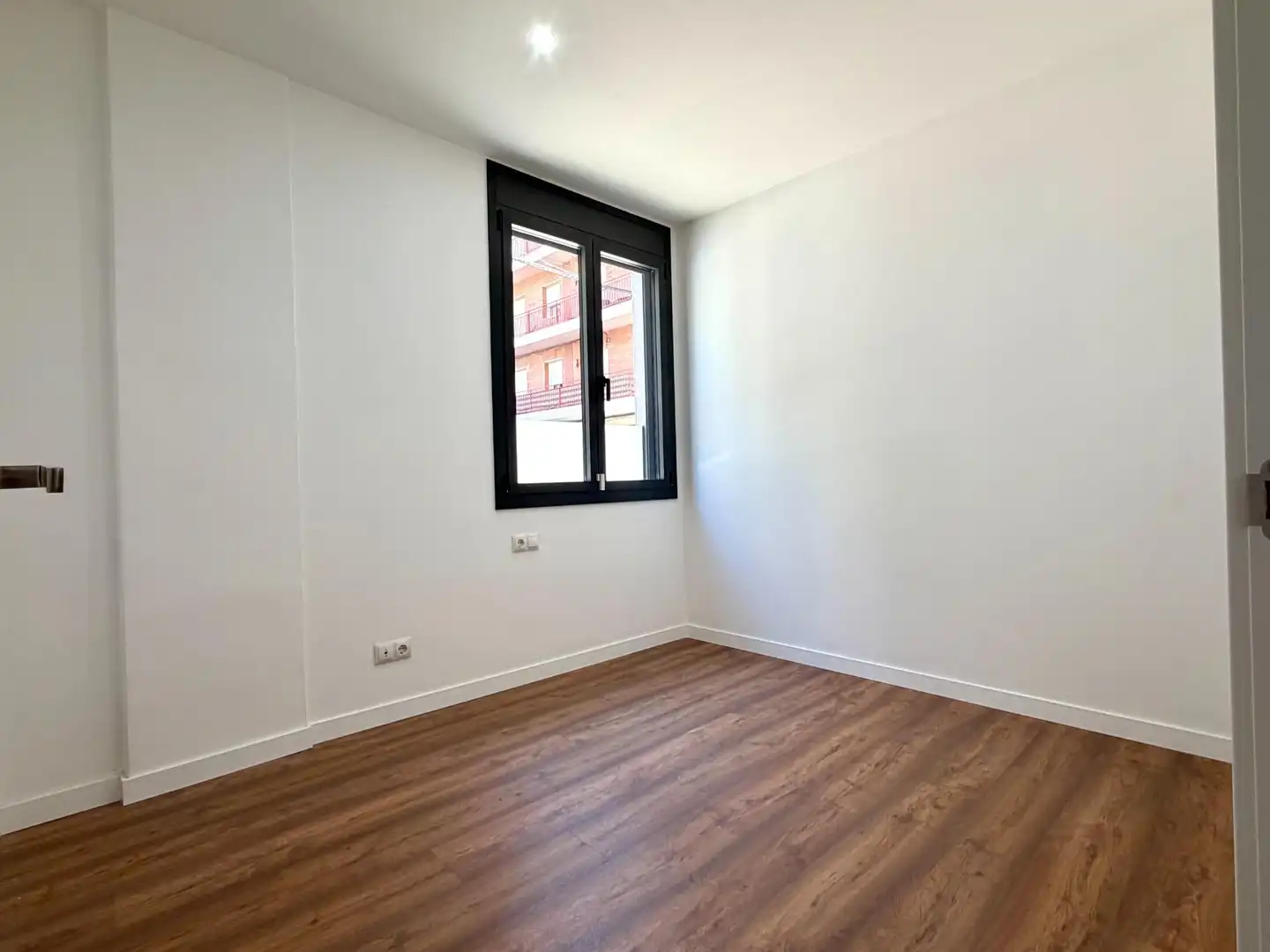 Dormitori de Planta baixa en venda en Granollers amb Aire condicionat, Calefacció i Terrassa