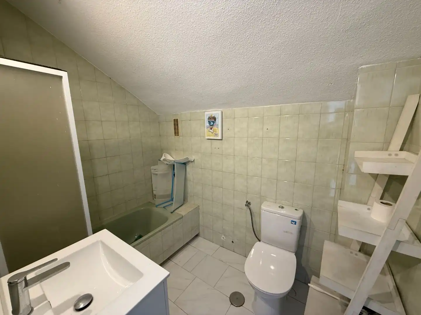 Bany de Casa o xalet en venda en Las Rozas de Madrid amb Aire condicionat, Terrassa i Piscina