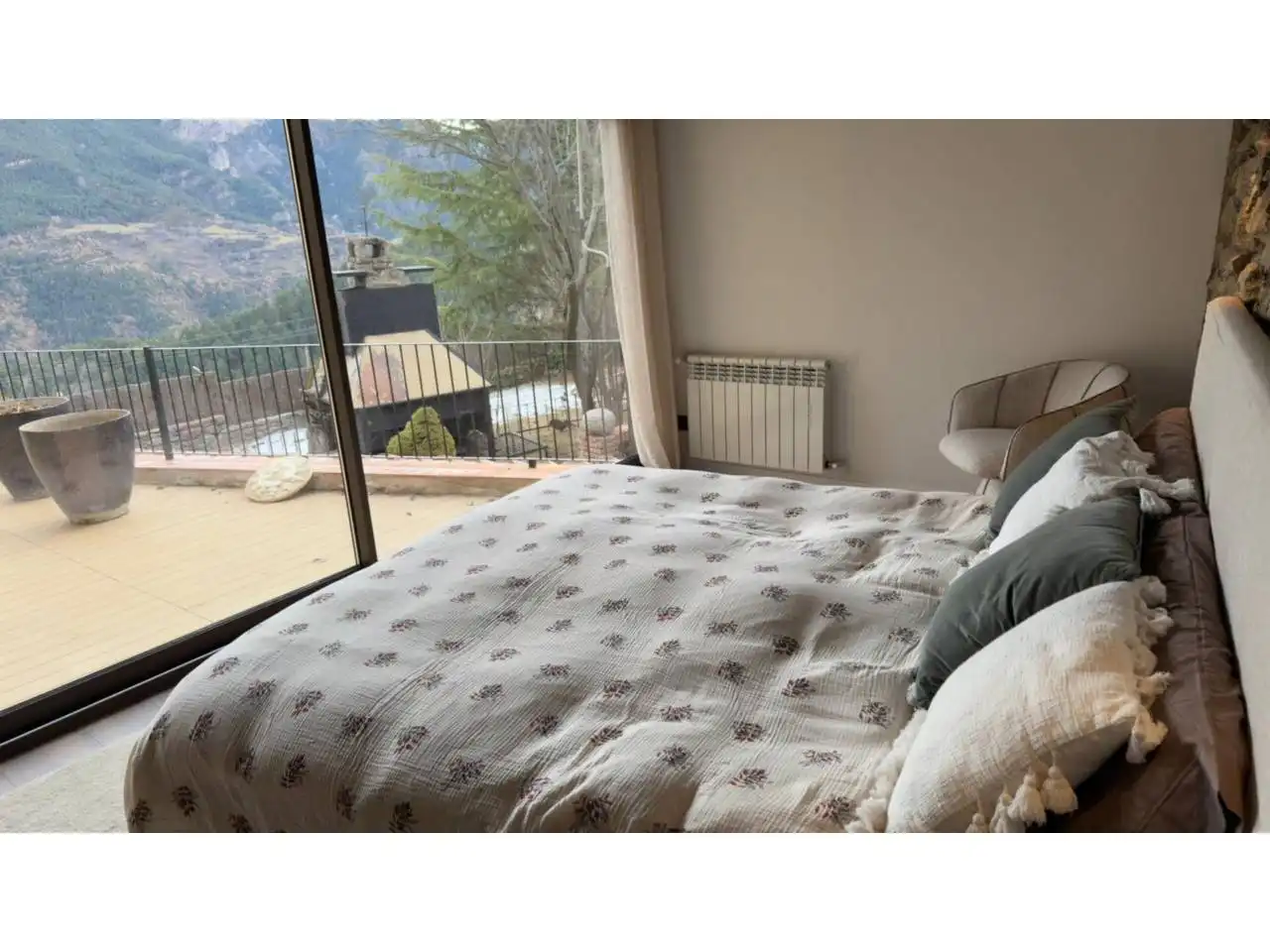 Bedroom of Houses for sale in Montellà i Martinet  with Heating, Private garden and Parquet flooring