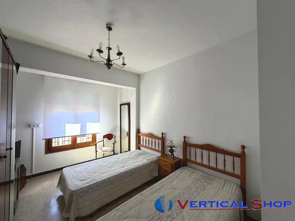 Bedroom of Flat for rent in Caudete