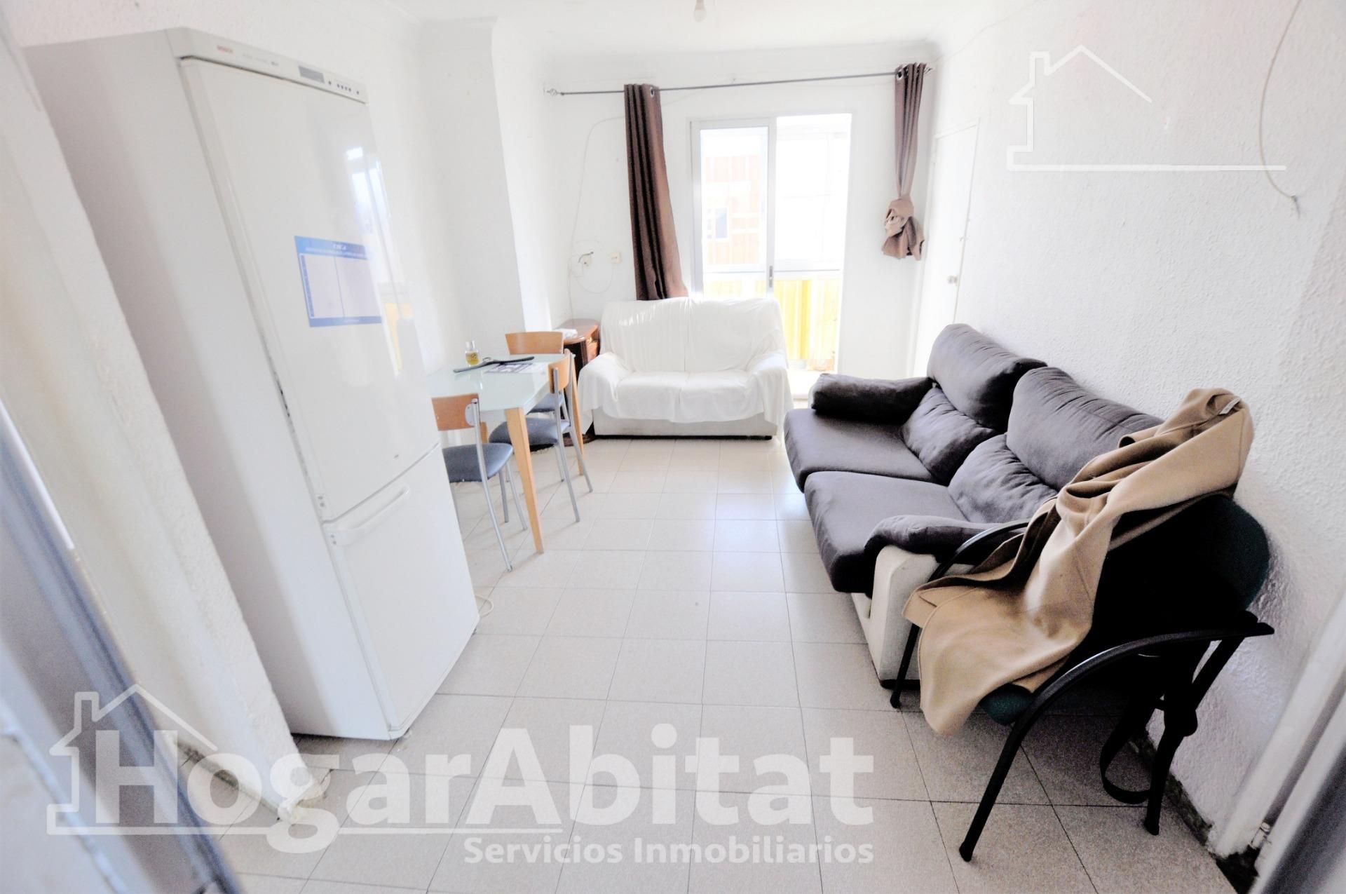 Living room of Flat for sale in  Valencia Capital  with Balcony