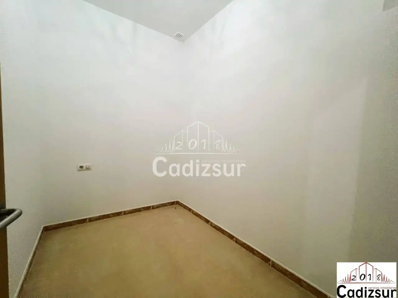 Dormitori de Pis en venda en Cádiz
