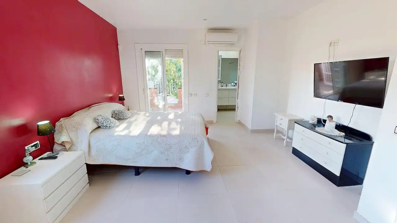 Dormitori de Casa o xalet en venda en Tarragona amb Aire condicionat, Calefacció i Jardí privat